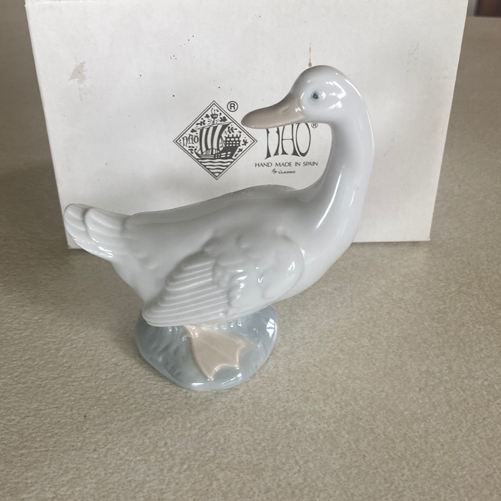 1990’s NOA®️ by Lladro made in Spain standing duck on grass porcelain figurine